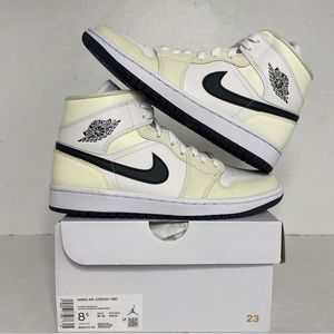 Nike Air Jordan 1 Retro Mid WMNS “Coconut Milk” 2022